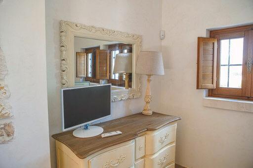 Bed and Breakfast Trullo Grace -Trulli Anti' Charme & Relax Альберобелло Экстерьер фото